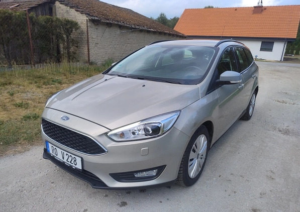 Ford Focus cena 22900 przebieg: 168958, rok produkcji 2015 z Bierutów małe 379